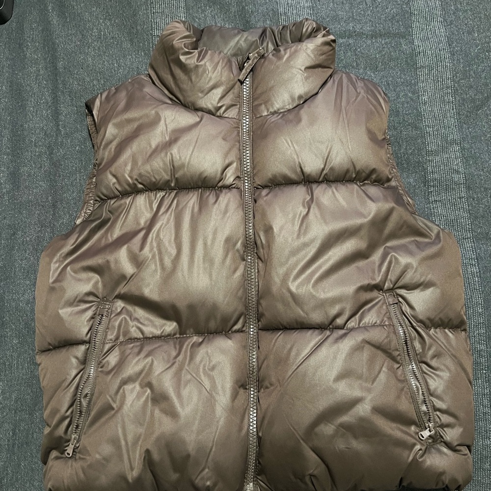 Old Navy Chocolate Brown Puffer Vest